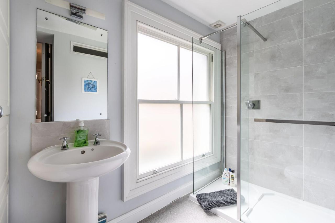 Bright 2 Bedroom Flat With Terrace In Notting Hill * Londra